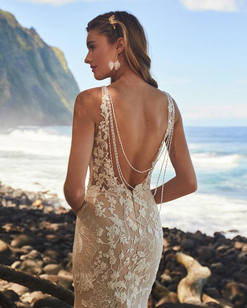 La20223 sexy backless wedding dress with lace and back neckline4